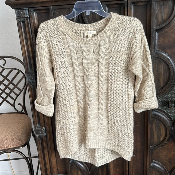 Beige knitted sweater size S in good condition. - Picture 3 of 6